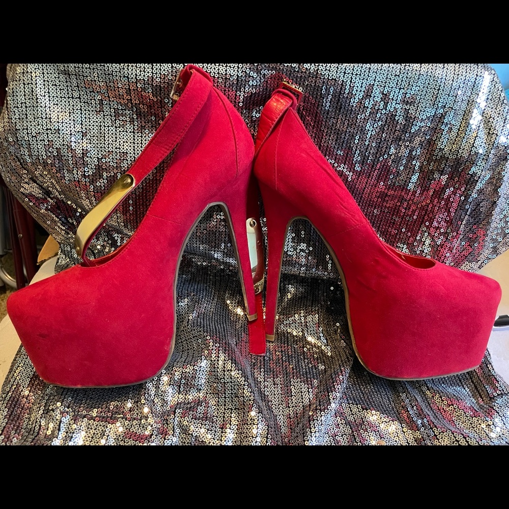 Ami Clubwear platform stilettos